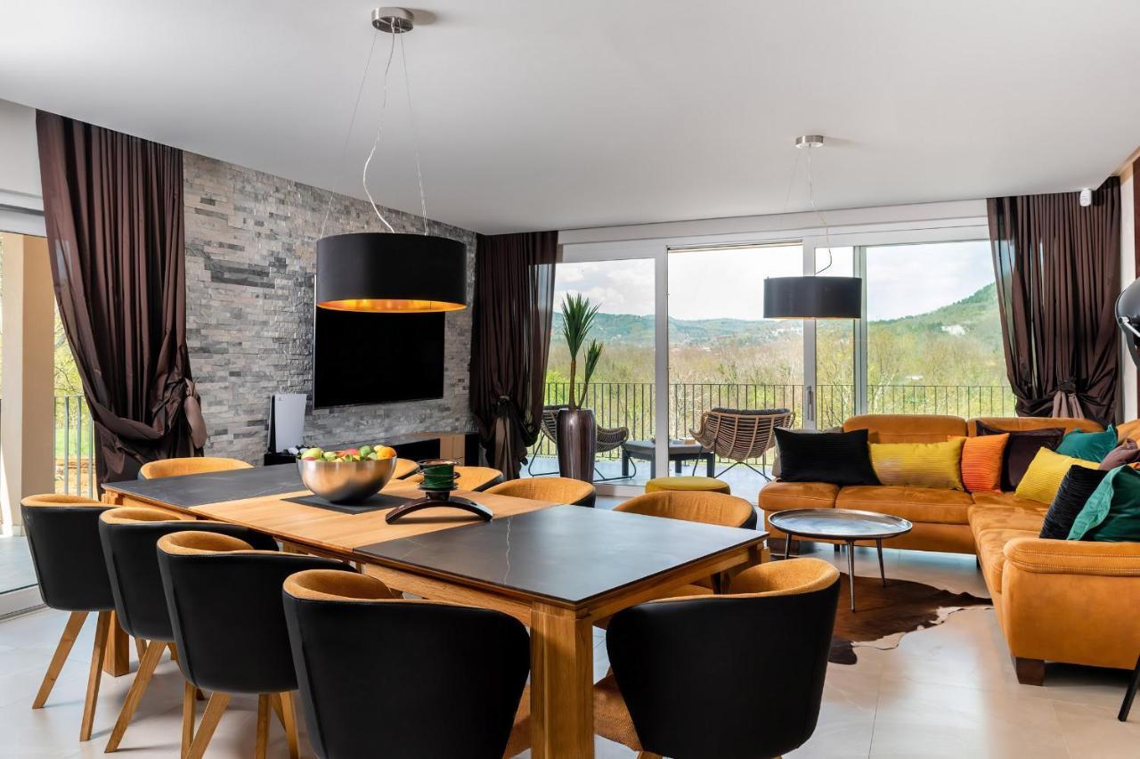Luxury Villa Santa Cruz With Xl Pool And Jacuzzi Potpićan Zewnętrze zdjęcie